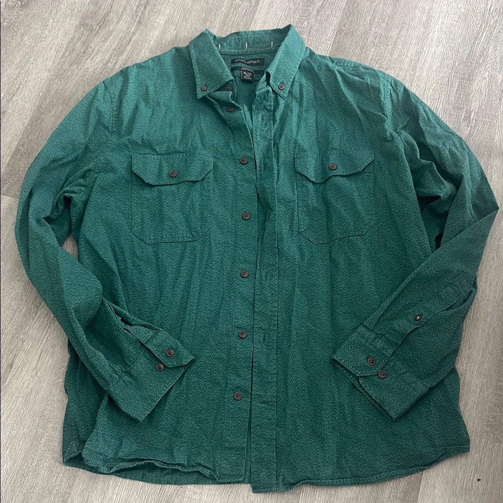 Banana Republic Green Casual Button Down Shirt